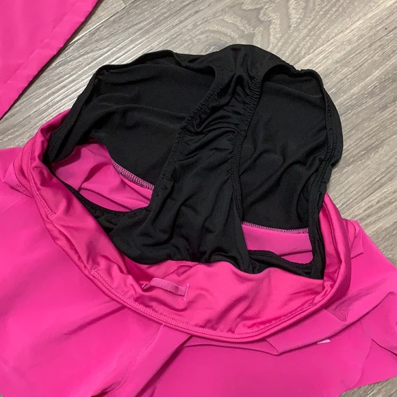 Diadora workout shorts and tank top - Picture 4 of 10